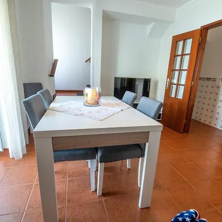 Cosy House In With Sea View Holiday home